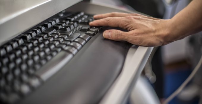 How To Connect Logitech Wireless Keyboard K350 2022 Detailed Guide 